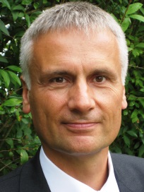 Prof. Dr. Robin Mujkanovic